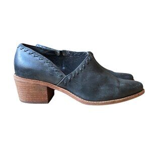 Caslon Julian Womens Genuine Leather Upper Black Slip-on Ankle Bootie - Size 9